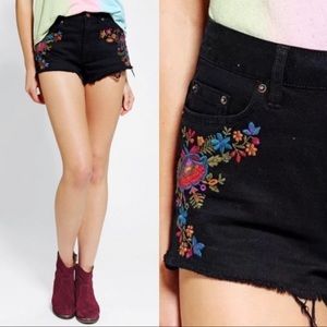Urban Outfitters BDG High-Rise Distressed Dree Black Floral Cheeky Shorts raw 25